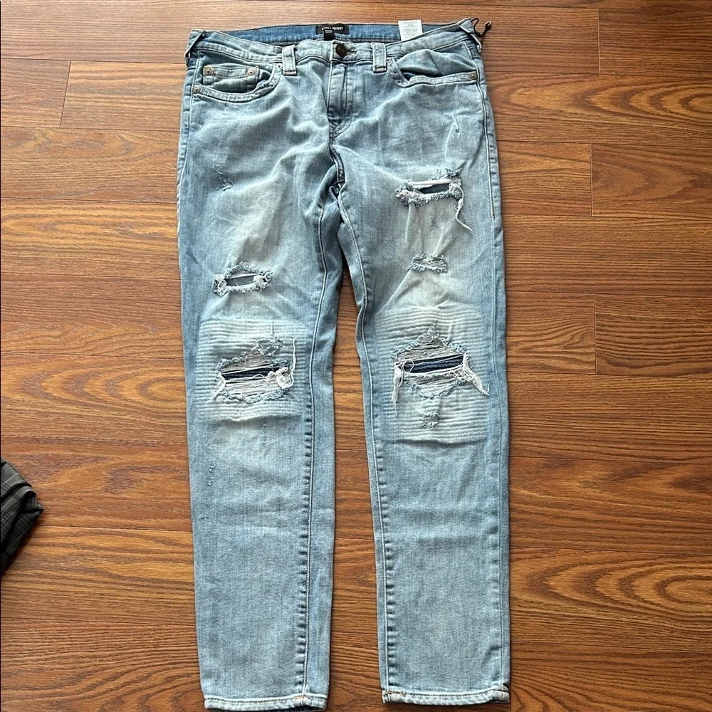 NWOT True Religion Men's 34 Matt Ultra Skinny Moto Distressed Light Wash Jeans